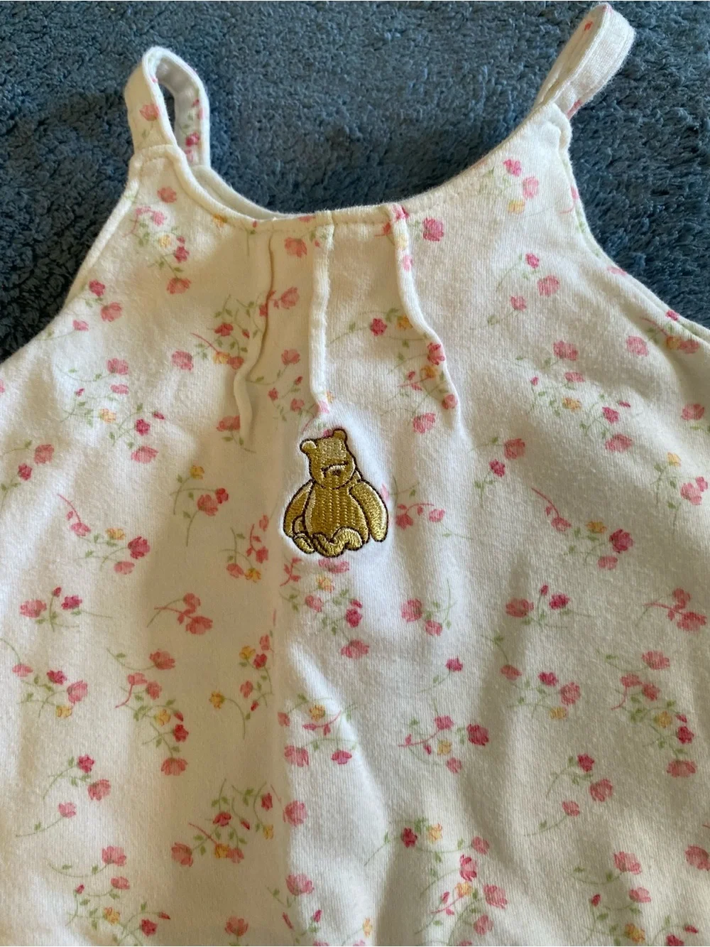 Vintage Y2K Disney Winnie the Pooh Cream Floral Baby Girl Romper, size 9 months